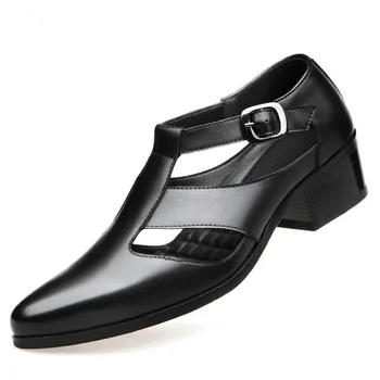 2021 Vasaros verslo suknelė Odiniai batai Vyrų mada Tuščiaviduriai smailūs pirštai Kvėpuojantys sandalai Laisvalaikio hasp sandalai Vyriški batai