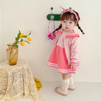 2024 m. pavasario ruduo Korėjiečių naujagimė mergaitė 2PCS akademinis stilius Saldi juostelė Mada Kūdikių mergaitės suknelė ilgomis rankovėmis Baby Girl Cardigan