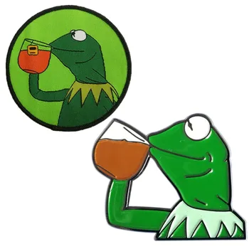 Kermit Varlė gurkšnoja arbatą siuvinėta ir smeigtukų rinkinys