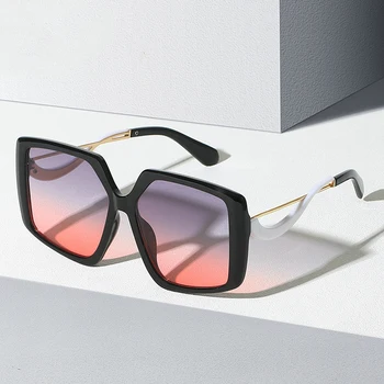 Kvadratiniai saldainių spalvos akiniai nuo saulės moterims Vyrai Prekės ženklo dizainas Mada Vintage Trend Car Drive Big Sun Glasses Classic Eyewear Mirror