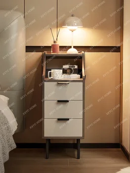 Lin paprastas siauras naktinis staliukas Laikymo stovas miegamasis Naktinė spintelė Maži daiktadėžės baldai