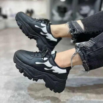 Moterys Nauji storapadžiai sportbačiai Moteris Harajuku Vintage Old Platform Laisvalaikio batai Patogūs kvėpuojantys bėgimo bateliai Zapatos