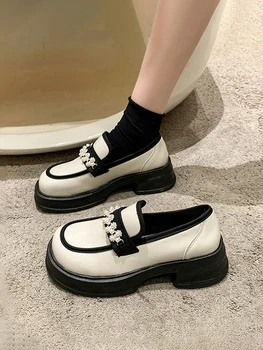 Retro moteriški batai Casual Female Sneakers All-Match Flats Autumn Round Toe British Style Loafers with Fur Oxfords Clogs Platform
