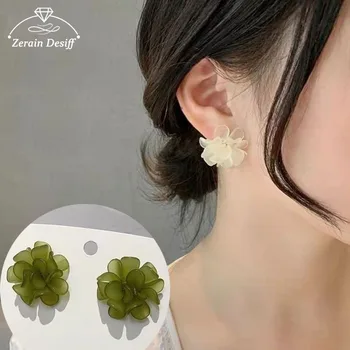 Romantiški auskarai Korėja Švieži trimačiai gėlių smeigės auskarai be auskarų vėrimo Visi derantys aksesuarai