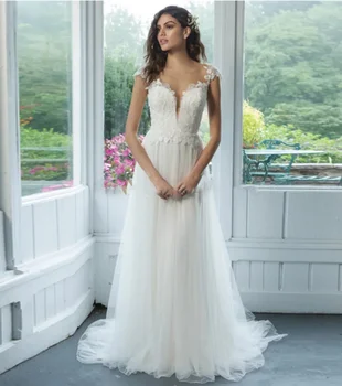 Scoop Neck A-Line vestuvinės suknelės Išskirtinės 3D gėlių aplikacijos Nėrinių tiulio nuotakos suknelės sagos Atgal ilgas Boho Vestidos De Noiva