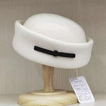 vilnos Fedora skrybėlė moterims Pillbox skrybėlės prancūziško stiliaus beretės vestuvių fascinator juodos bažnyčios veltinio derbio kokteilinės kepurės