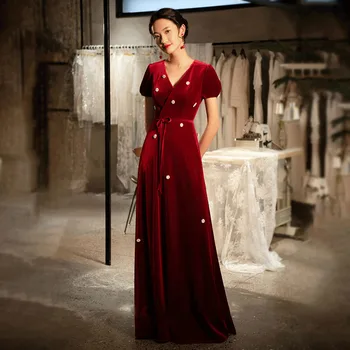 Vynas Raudonojo aksomo vakarinė suknelė Prancūziška V-Neck plona sužadėtuvių suknelė Elegantiškas temperamentas plius dydis Įžymybių oficiali vakarėlio suknelė